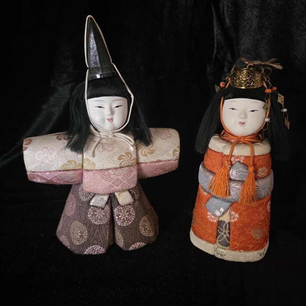 2 HINA Girls Day Emperor Empress Japanese KIMEKOMI NINGYO Doll Imperial Court